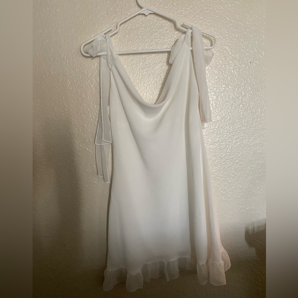 White size 4 dress from Lucy in the Sky , never used !